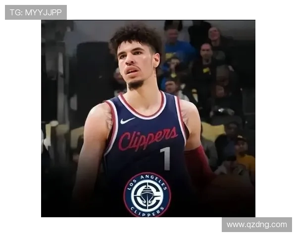 拉梅洛鲍尔表现起伏22投仅7中三分球命中率低迷但仍斩获21分