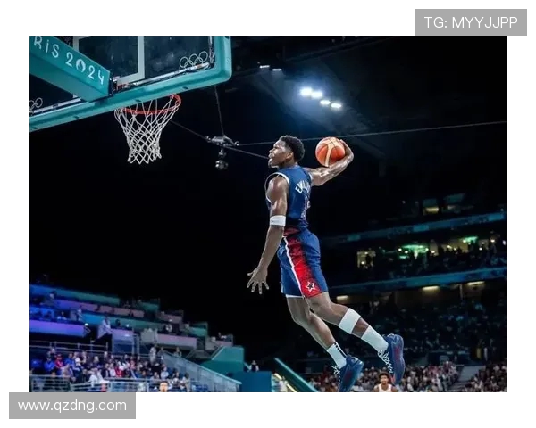 爱德华兹上半场19分钟狂砍25分助球队领先展现超强火力